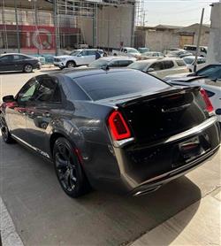 كرايسلر 300